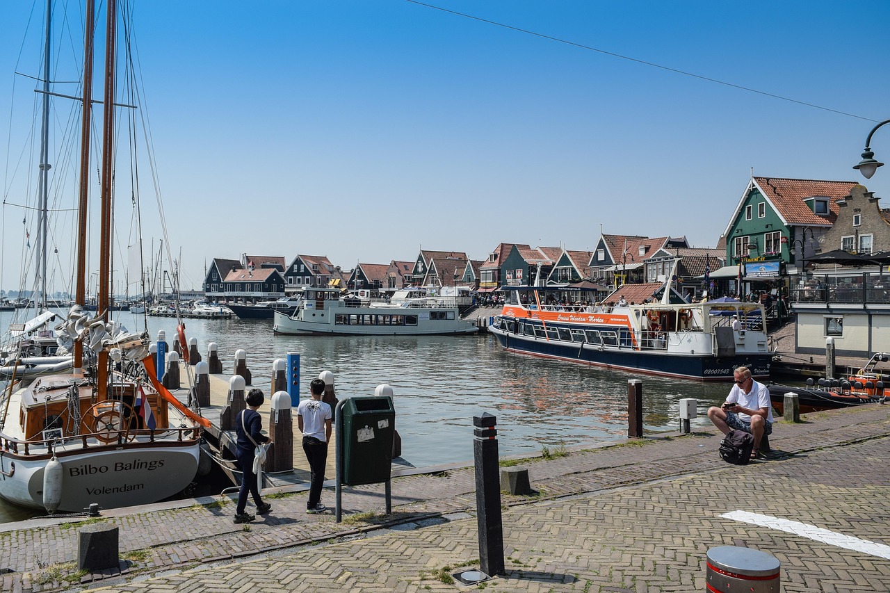 How to Read a Seaside Town Before You Book